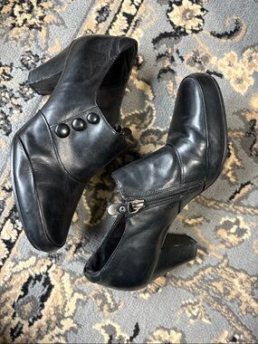 Clark’s Black Leather Women's Heeled Ankle Boots